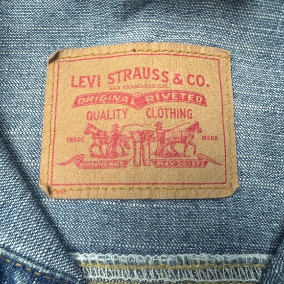 Levi's Easy Rider Jean Jacket - Picture 4 of 8